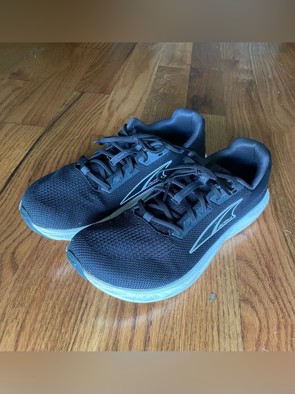 Altra Women’s Escalante 4 Running Shoes Size 10 Black